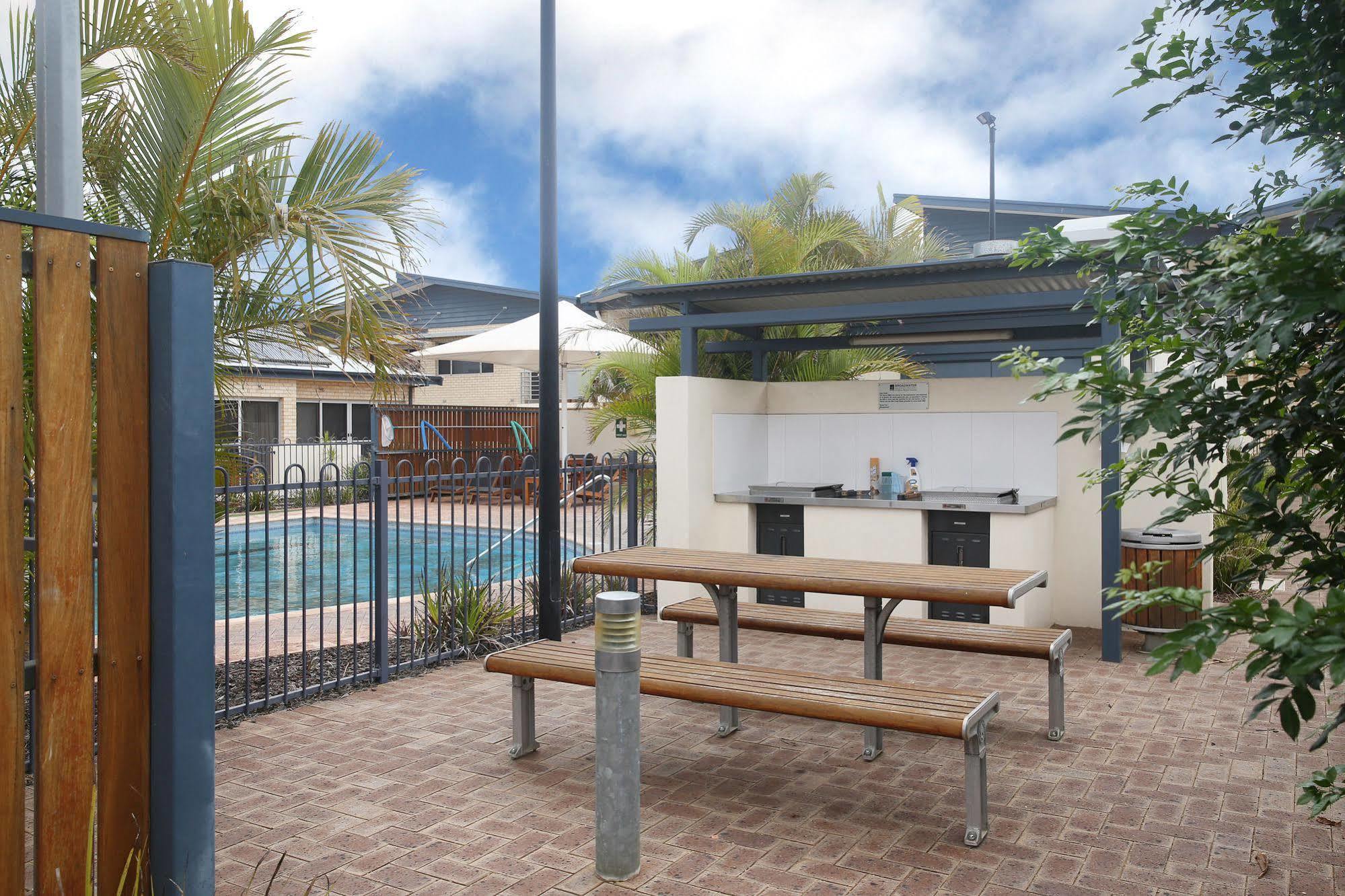 Nesuto Geraldton Aparthotel Exterior photo