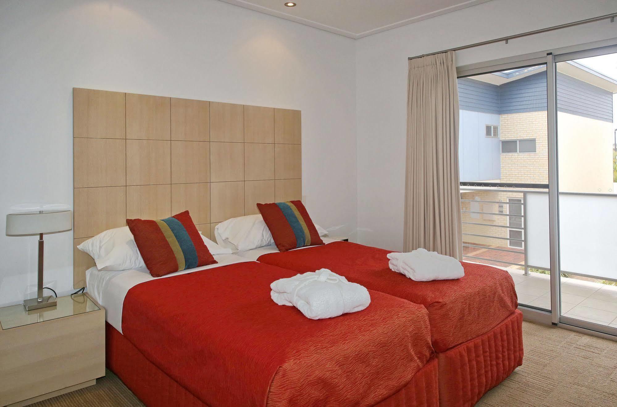 Nesuto Geraldton Aparthotel Exterior photo